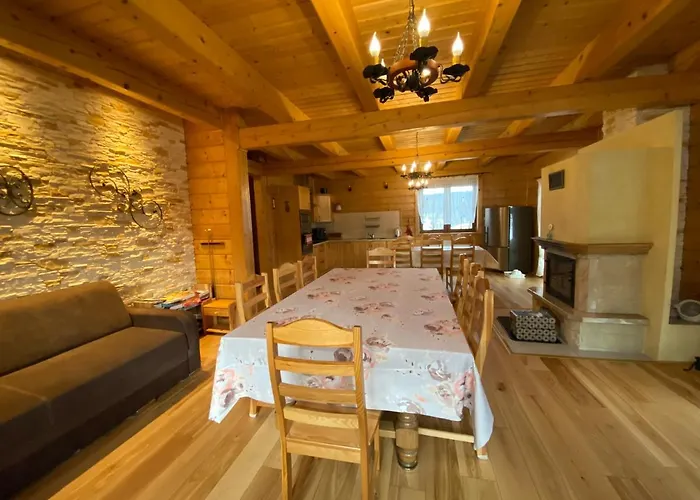 71 Dom Jodlowy Nowica